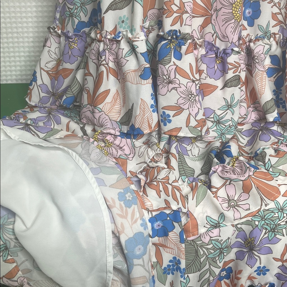White Tiered Floral Print Maxi Dress Adjustable Spaghetti Straps Size Large - Picture 9 of 13